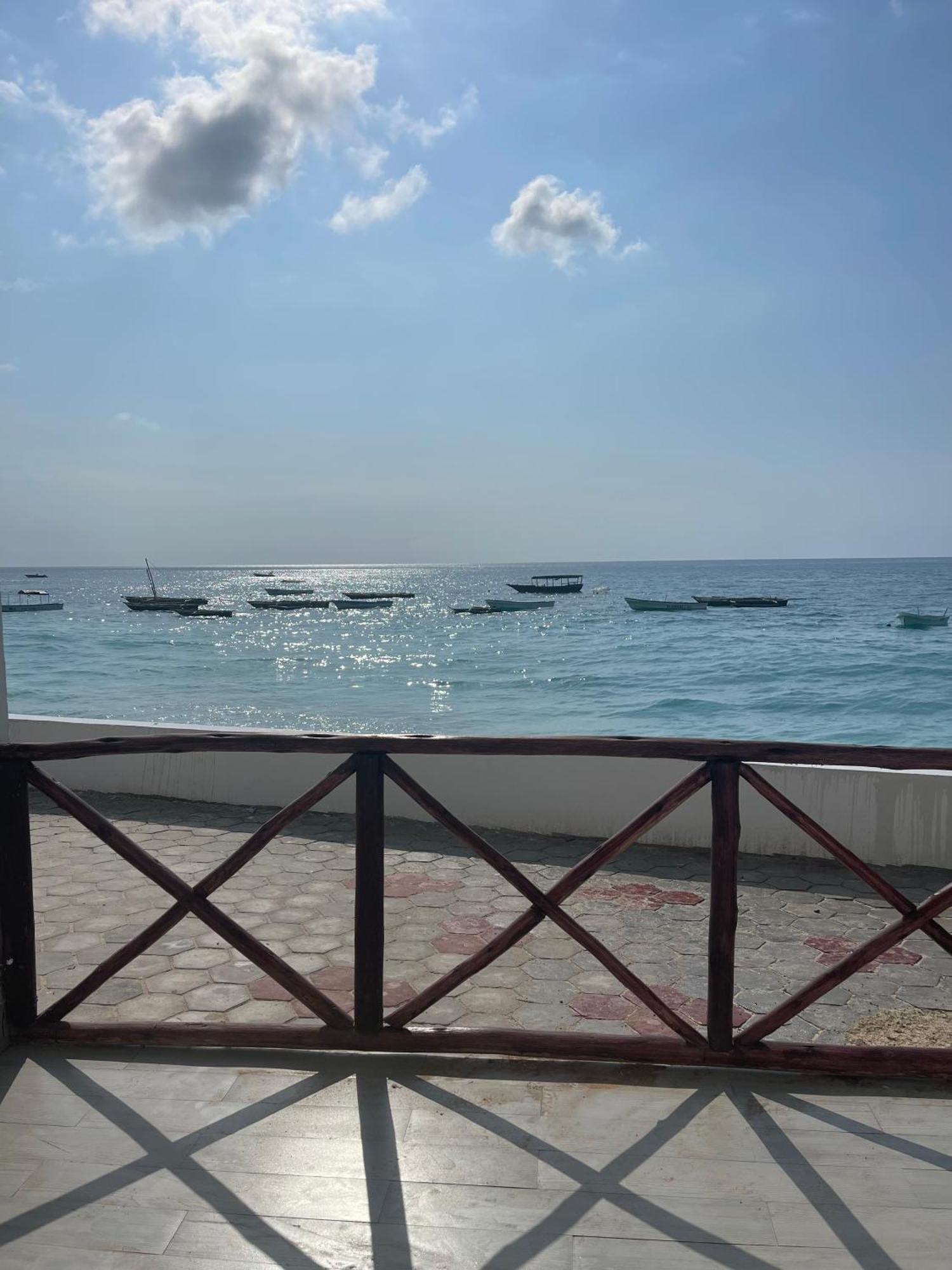 Amazing Zanzibar Beach Hotel Nungwi Exterior photo